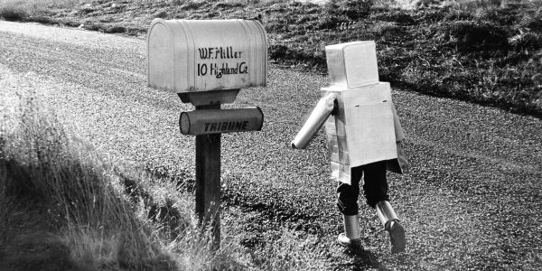 Mailbox and robot... or is it?